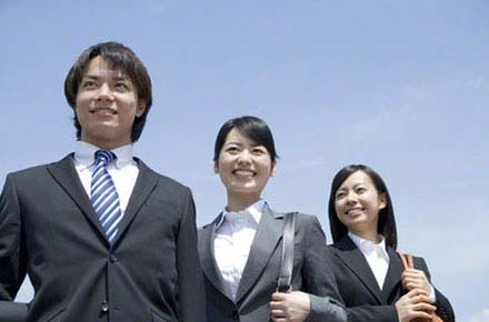 日本留學(xué)生活--記蔚藍留學(xué)代理人的賺錢之道